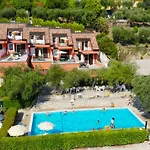 Apartmanhotel Holidays 2*