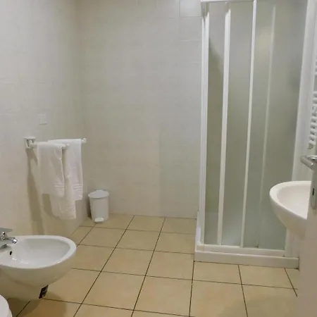 アパートホテル Holidays 2*