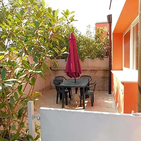 Holidays Aparthotel 2*