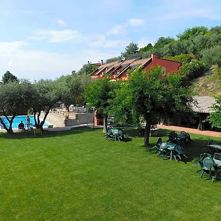 Holidays Aparthotel 2*
