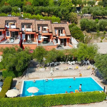 Apartmanhotel Holidays 2*