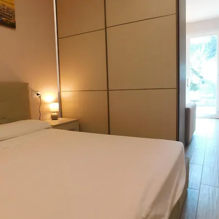 Apartmanhotel Holidays Lazise