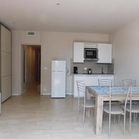 Apartmanhotel Holidays 2*